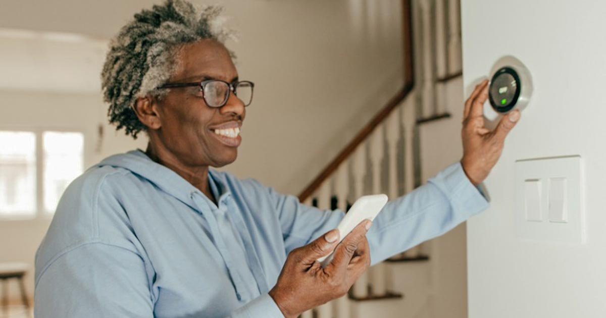 How Smart Home Tech Can Help Older Adults