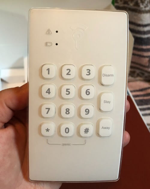 The Frontpoint keypad features raised buttons but no braille.