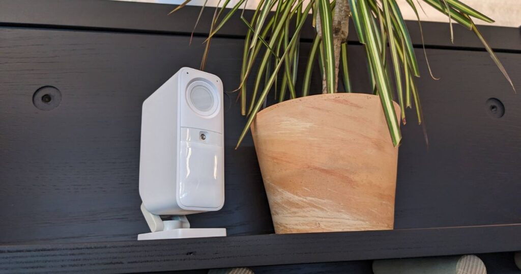 SimpliSafe Smart Alarm Indoor Camera