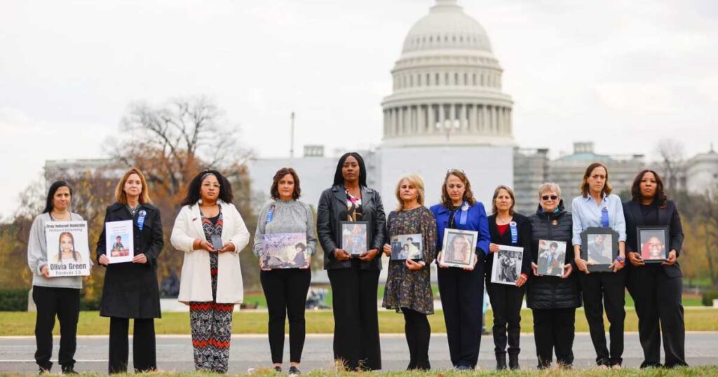 Mothers at the Capitol to speak with lawmakers about kid safety online in October 2022.