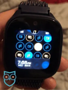 The mosaic home screen option on the Verizon Gizmo Watch 3