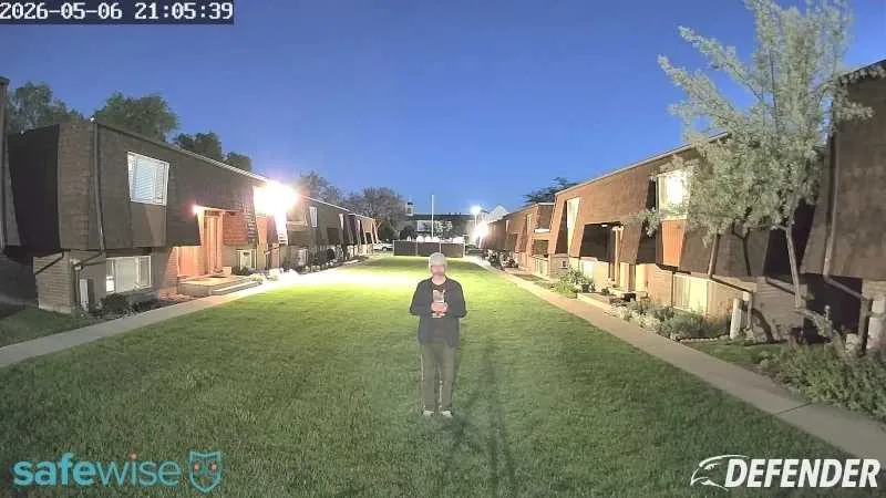 defender go nighttime color video quality