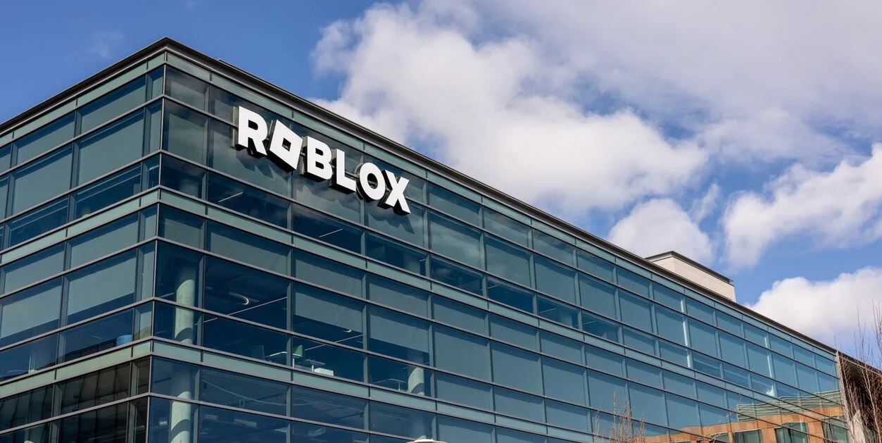 Oklahoma Sues Roblox, Calls It a “Hunting Ground for Child Predators”