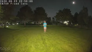 Tapo C675D Kit nighttime spotlight color video quality on fixed lens